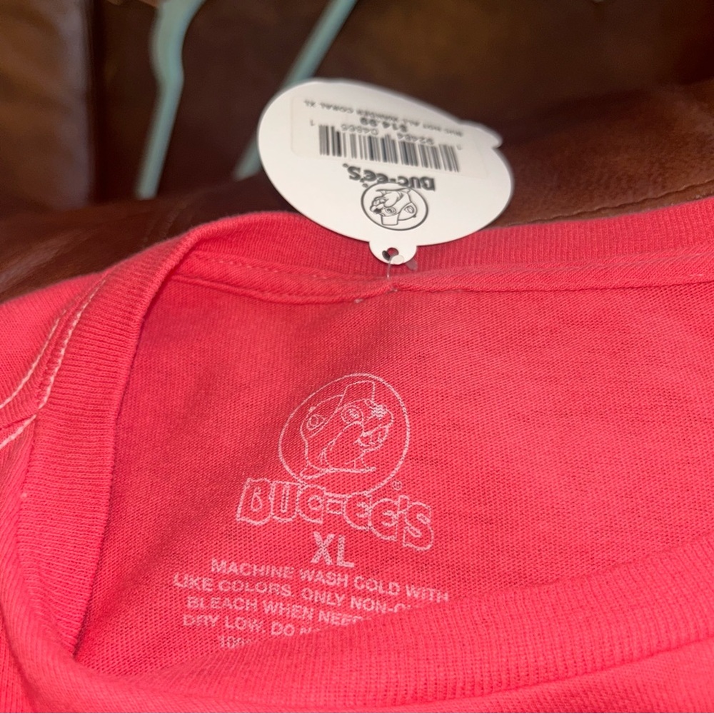 Orange Buc-ee’s Graphic T-Shirt size XL NWT - Picture 6 of 8